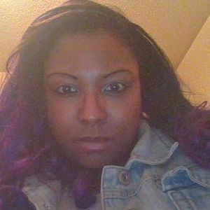 Meet your Posher, Dionne